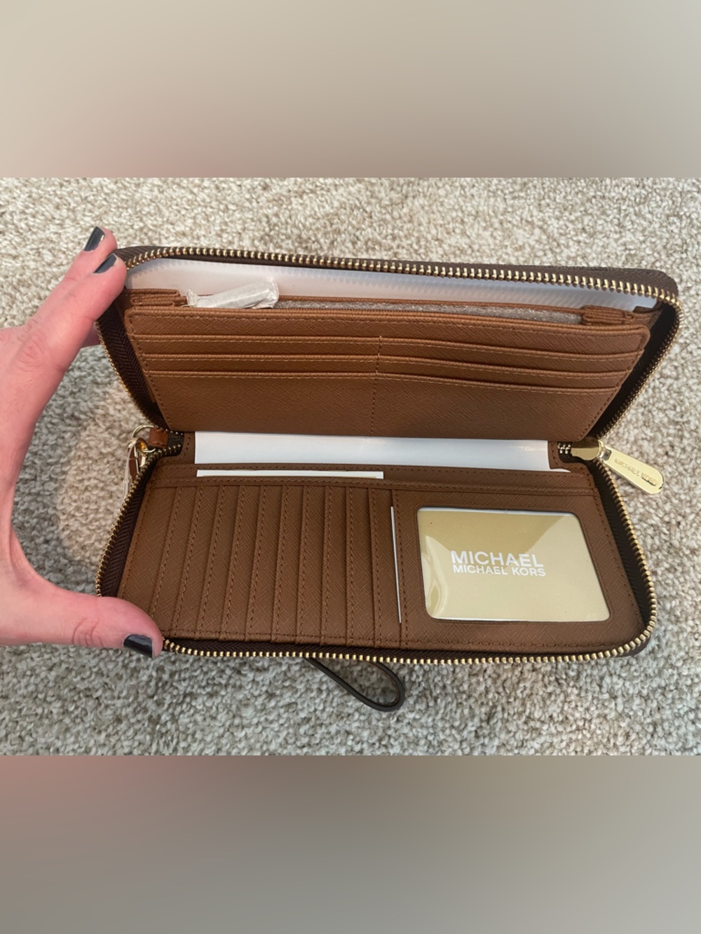 NWT Michael Kors Dark Brown Jet Set Travel Continental Monogram Wristlet Wallet - Picture 4 of 8